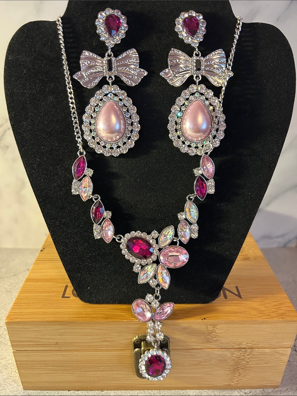 Paparrazi Pink and Magenta Pear Drop Necklace with Bow Earrings